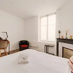 דירה La Teranga De Kadi & Cathy, Avec Jardin Privatif *