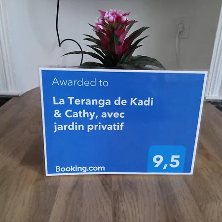 Apartament La Teranga De Kadi & Cathy, Avec Jardin Privatif