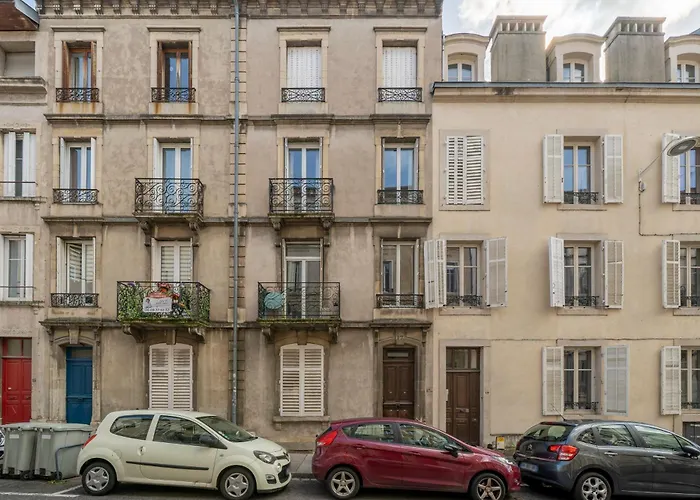 La Teranga De Kadi & Cathy, Avec Jardin Privatif Appartamento